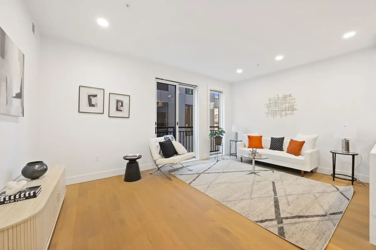 160 BRUNSWICK ST #304, Jersey City, NJ 07302 - Image #1