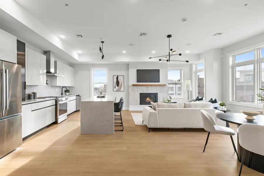 192 CAMBRIDGE AVE #4, Jersey City, NJ 07307 - Image #2