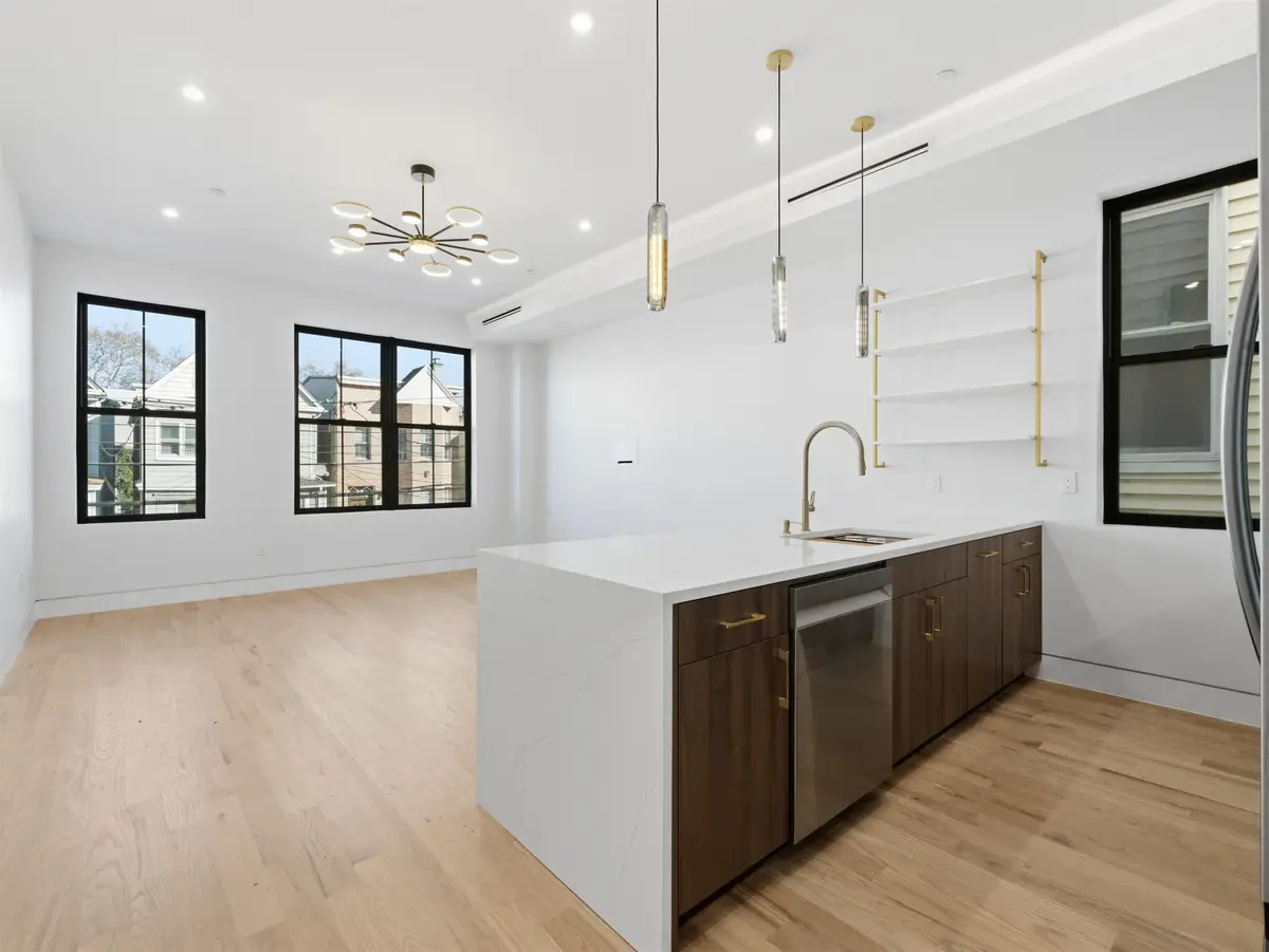 29 ARMSTRONG AVE #2L, Jersey City, NJ 07305 - Image #1