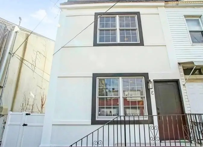 3 MINERVA ST, Jersey City, NJ 07304-2716 - Image #2