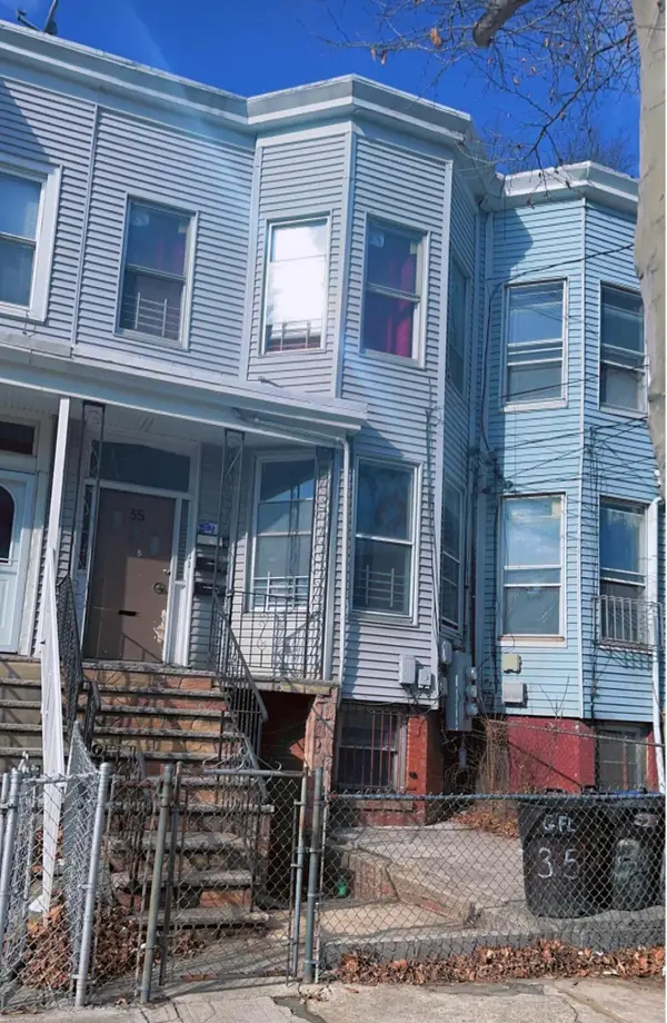 35 ARLINGTON AVE, JC, Bergen-Lafayett, NJ 07305