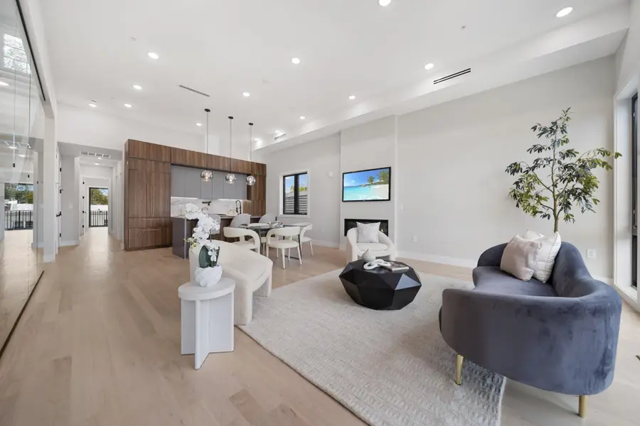 373 NEW YORK AVE #3, Jersey City, NJ 07307 - Image #3