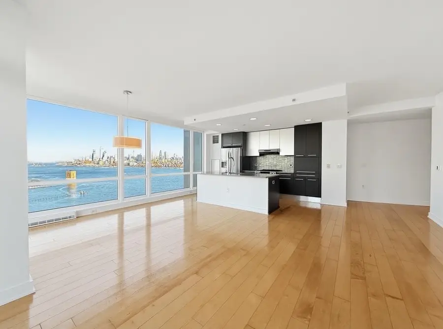 2 2ND ST #2601, Jersey City, NJ 07302 - Image #2