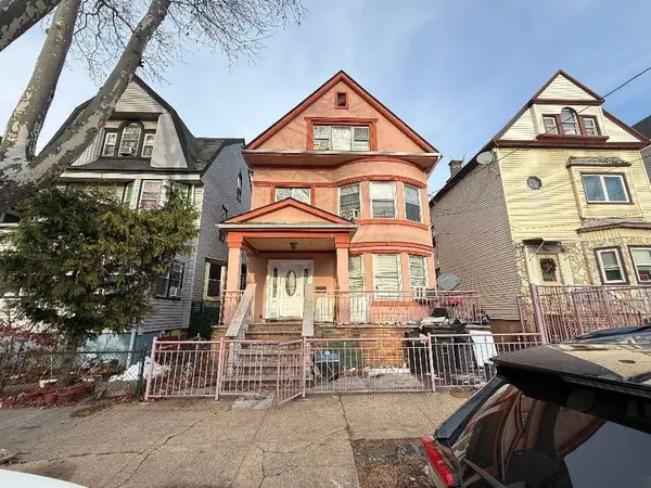 210 EGE AVE, JC, West Bergen, NJ 07304