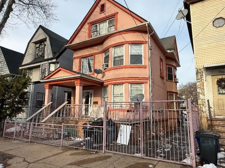 210 EGE AVE, Jersey City, NJ 07304 - Image #2