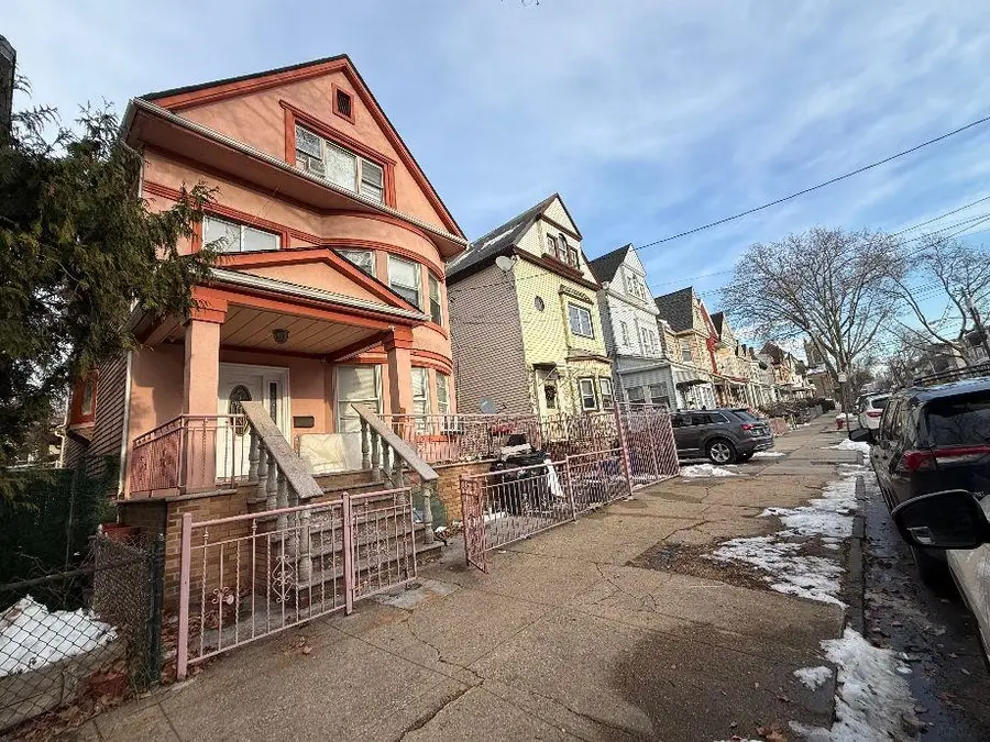 210 EGE AVE, Jersey City, NJ 07304 - Image #3