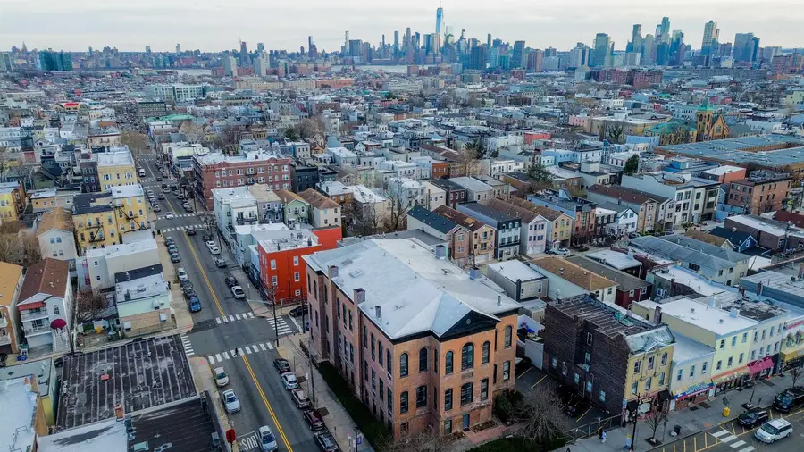 464 CENTRAL AVE #A5, Jersey City, NJ 07307 - Image #2