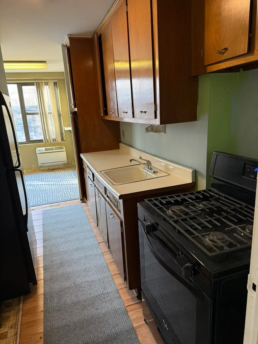 10 HURON AVE #1L, Jersey City, NJ 07306 - Image #2