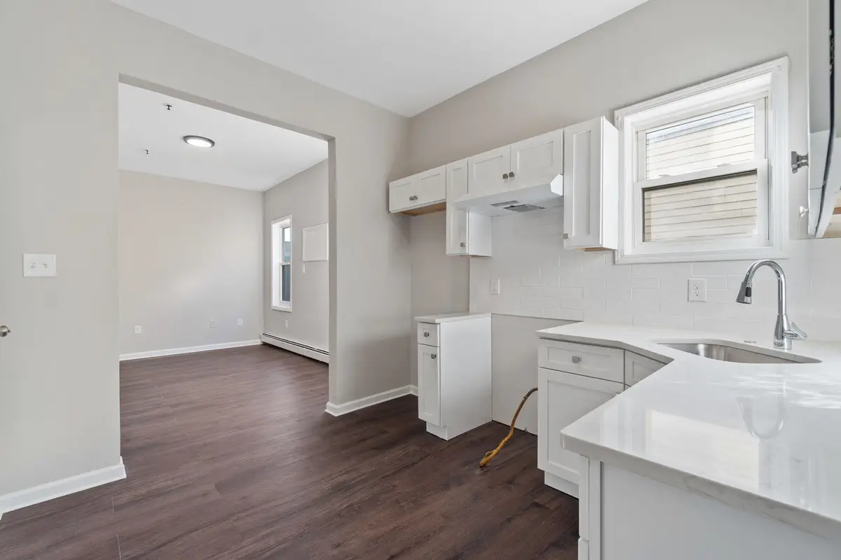 162 CLERK ST #4, Jersey City, NJ 07305 - Image #1