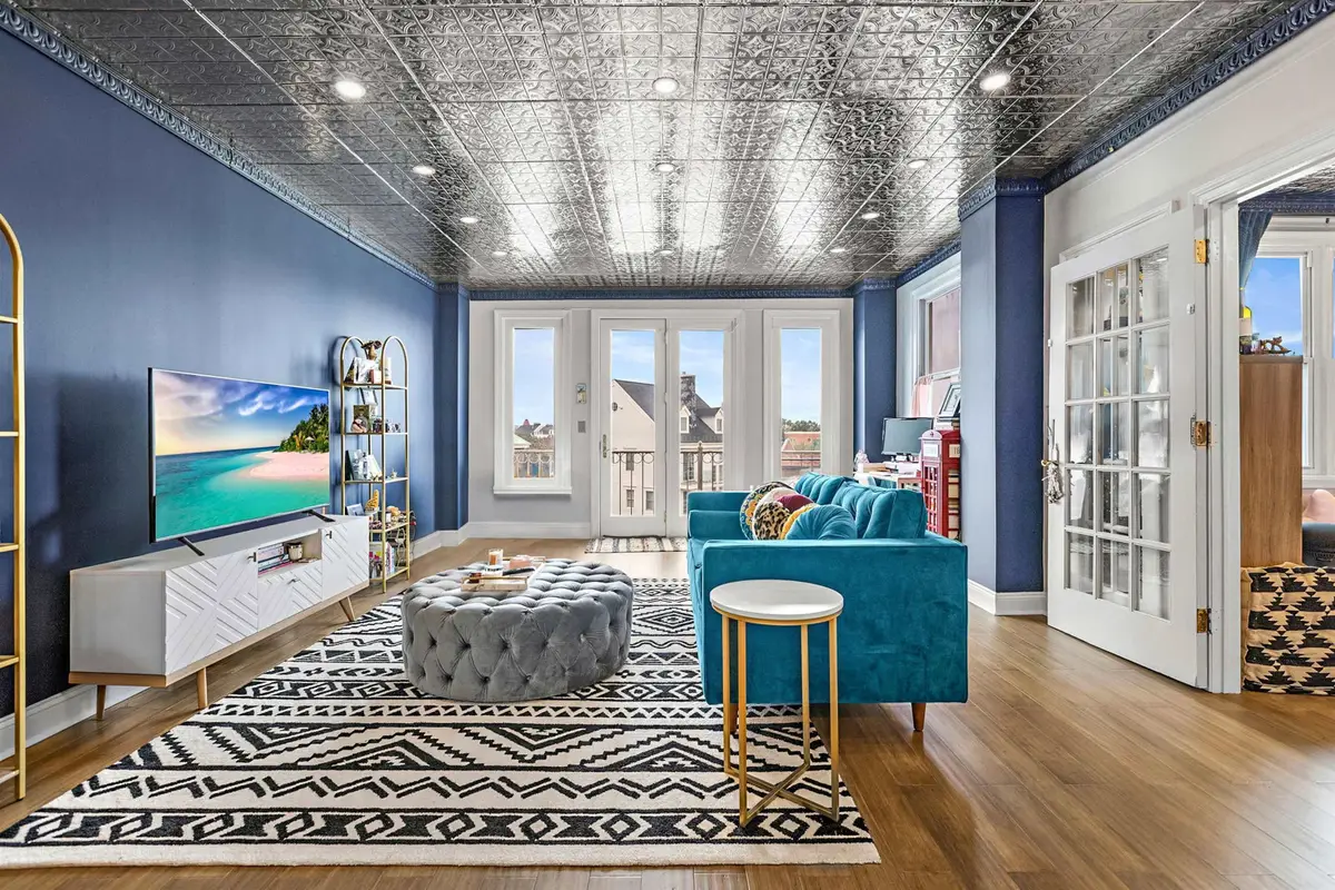 110 SHEARWATER CT EAST #33, Jersey City, NJ 07305 - Image #1