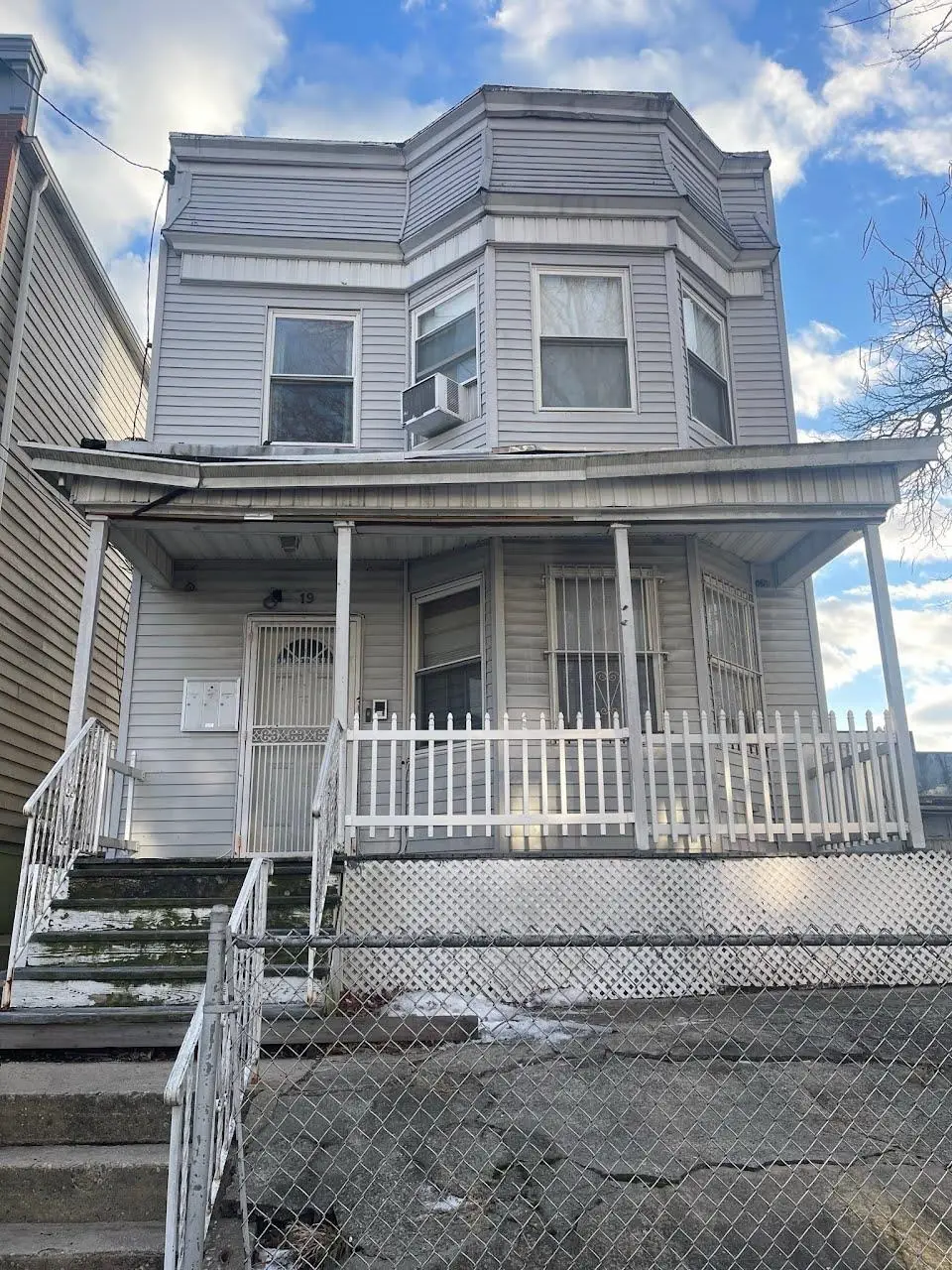 19 OAK ST, Jersey City, NJ 07304 - Image #1