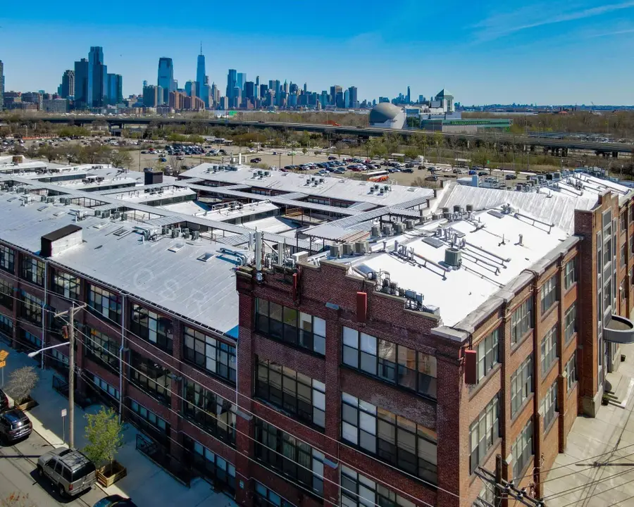 300 COMMUNIPAW AVE #205, Jersey City, NJ 07304 - Image #2