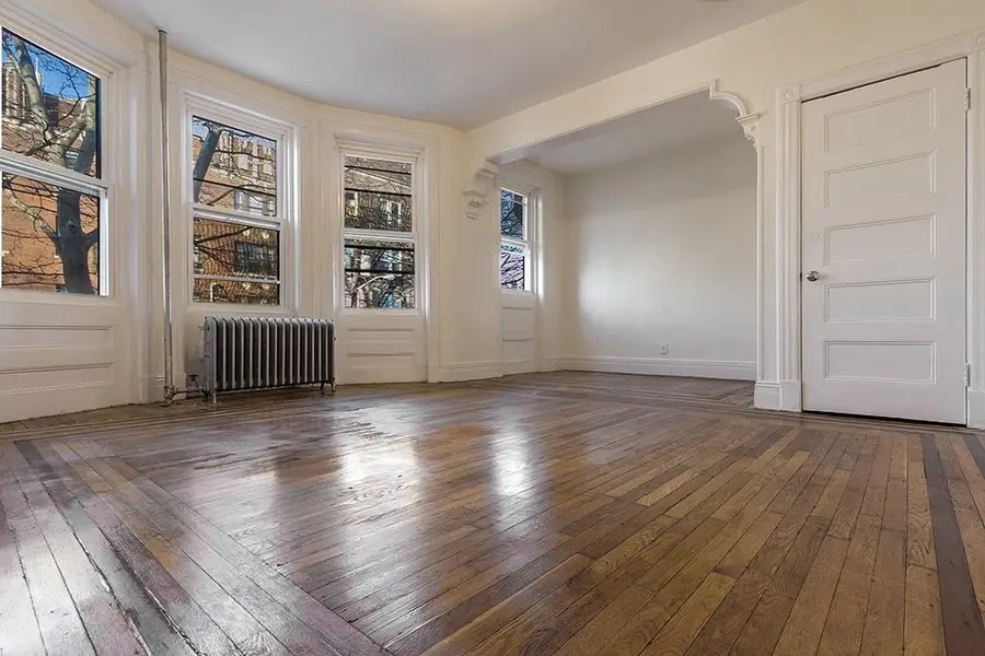 167 CLINTON AVE, Jersey City, NJ 07304 - Image #3