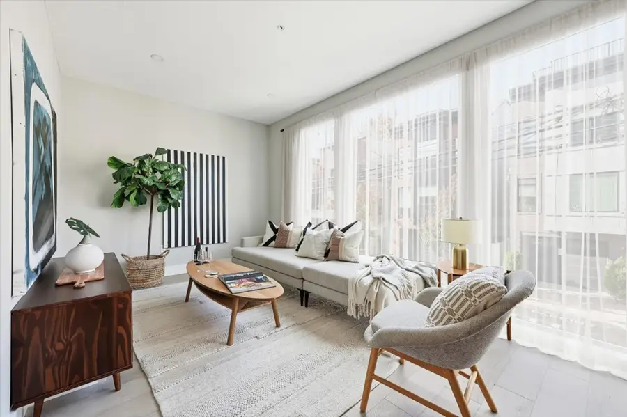 134 NEW YORK AVE #4, Jersey City, NJ 07307 - Image #2