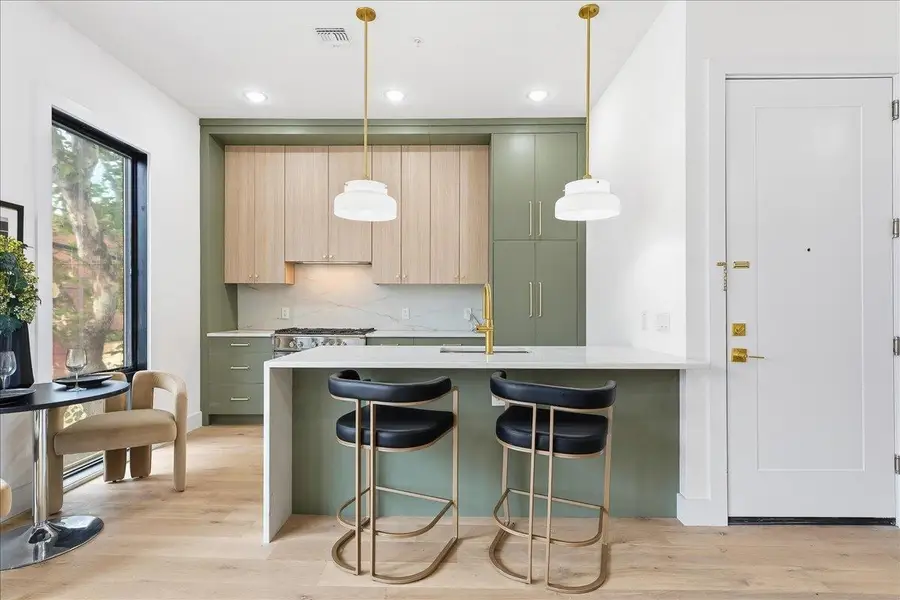 100 WEBSTER AVE #2, Jersey City, NJ 07307 - Image #2