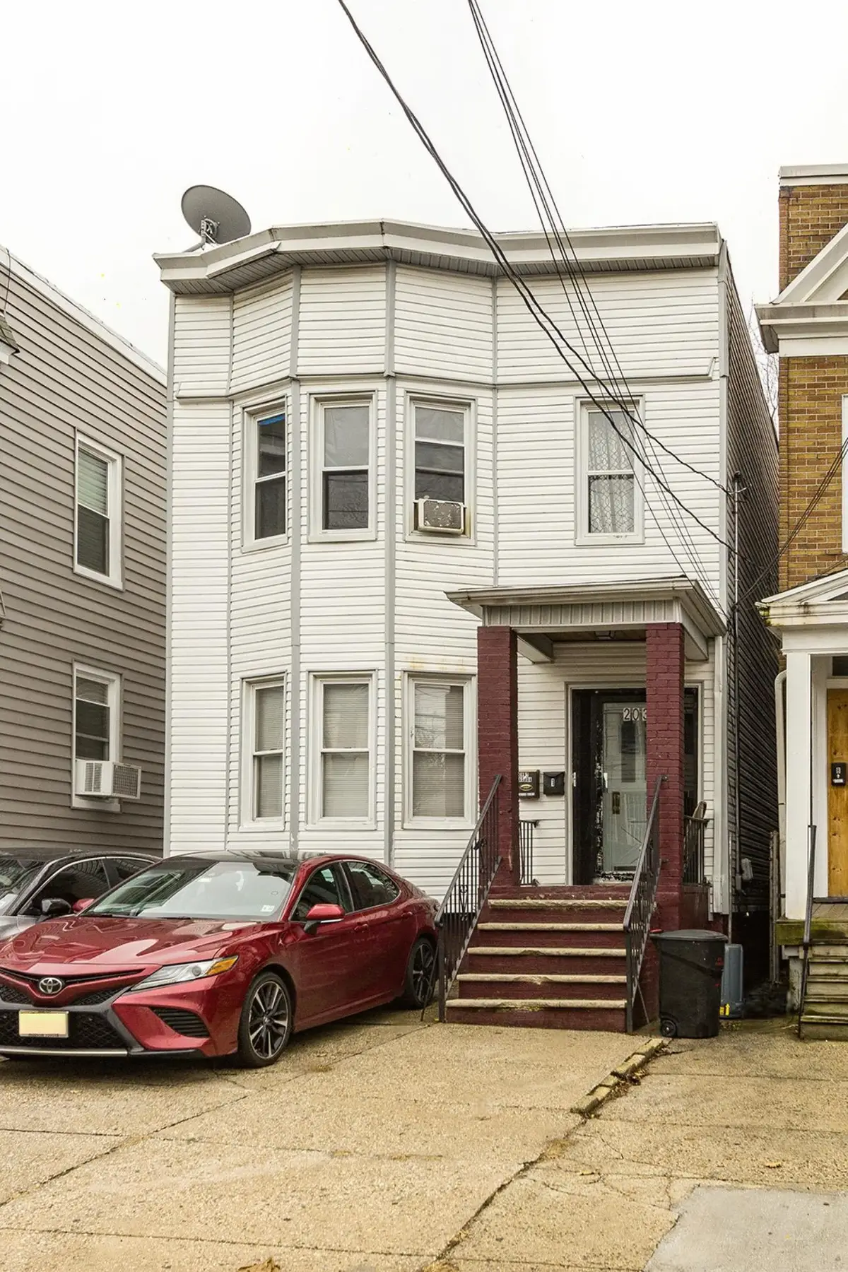 203 VIRGINIA AVE, Jersey City, NJ 07304 - Image #1