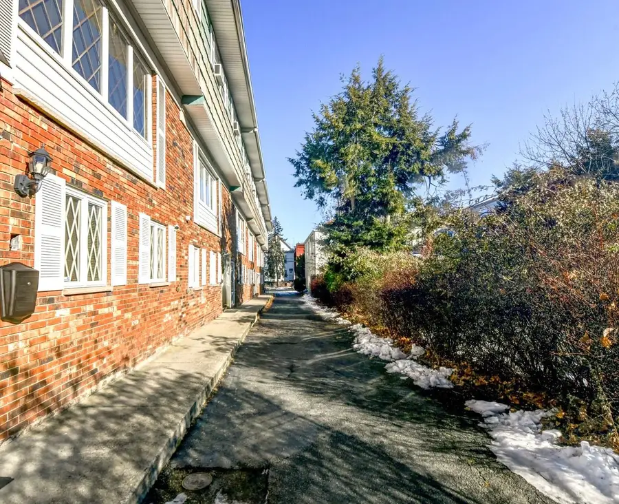 30B WEST 34TH ST #B, Bayonne, NJ 07002 - Image #2