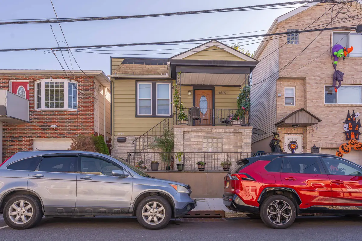 4616 MEADOWVIEW AVE, North Bergen, NJ 07047 - Image #1