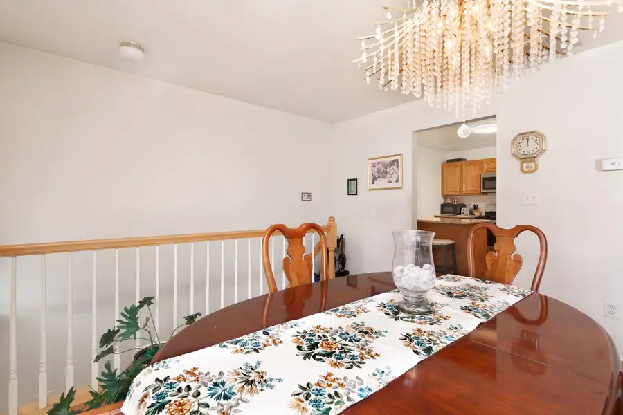 15 BUTTERNUT ST, Jersey City, NJ 07305 - Image #3