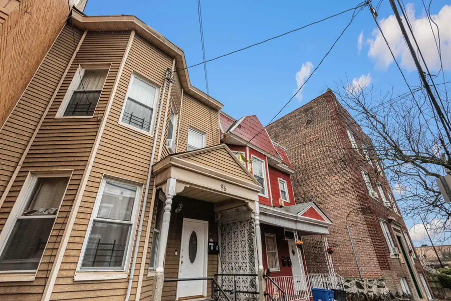 96 HARMON ST, Jersey City, NJ 07304 - Image #2