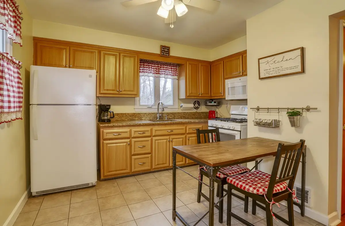 176 TROTTA DR, New Milford, NJ 07646 - Image #1