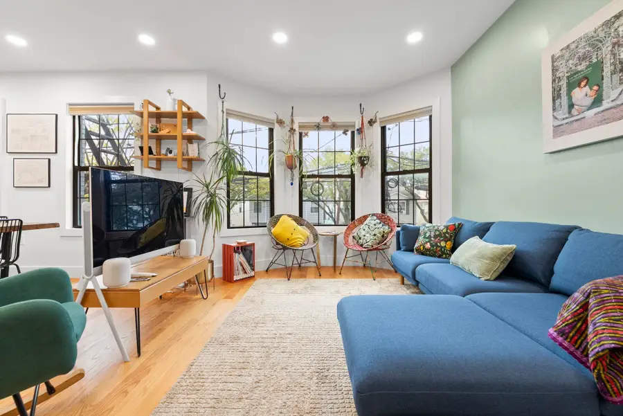 398 PACIFIC AVE #2, Jersey City, NJ 07304 - Image #2