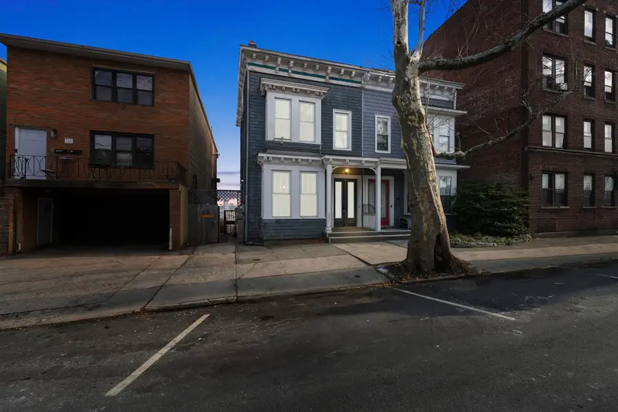 340 OGDEN AVE, Jersey City, NJ 07307 - Image #2