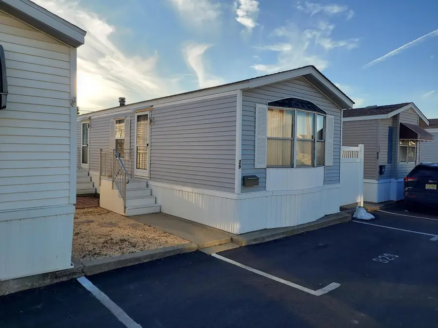 190 WEST 24TH ST, Bayonne, NJ 07002 - Image #2