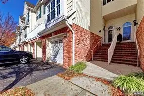 11 BAYSIDE DR #11, Bayonne, NJ 07002 - #3