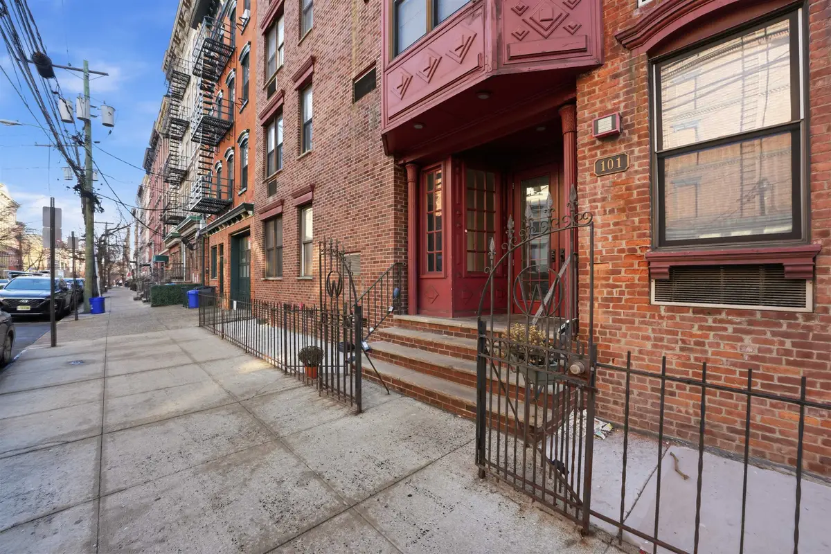 101 WILLOW AVE #2E, Hoboken, NJ 07030 - Image #1