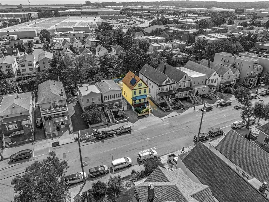 442 AVENUE E, Bayonne, NJ 07002 - Image #2