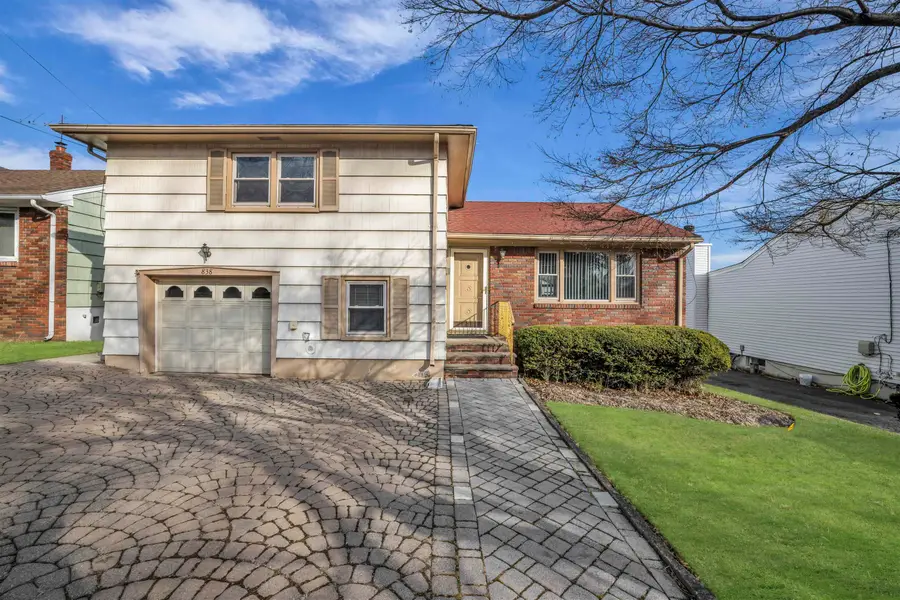 838 JORALEMON ST, Belleville, NJ 07109 - Image #2