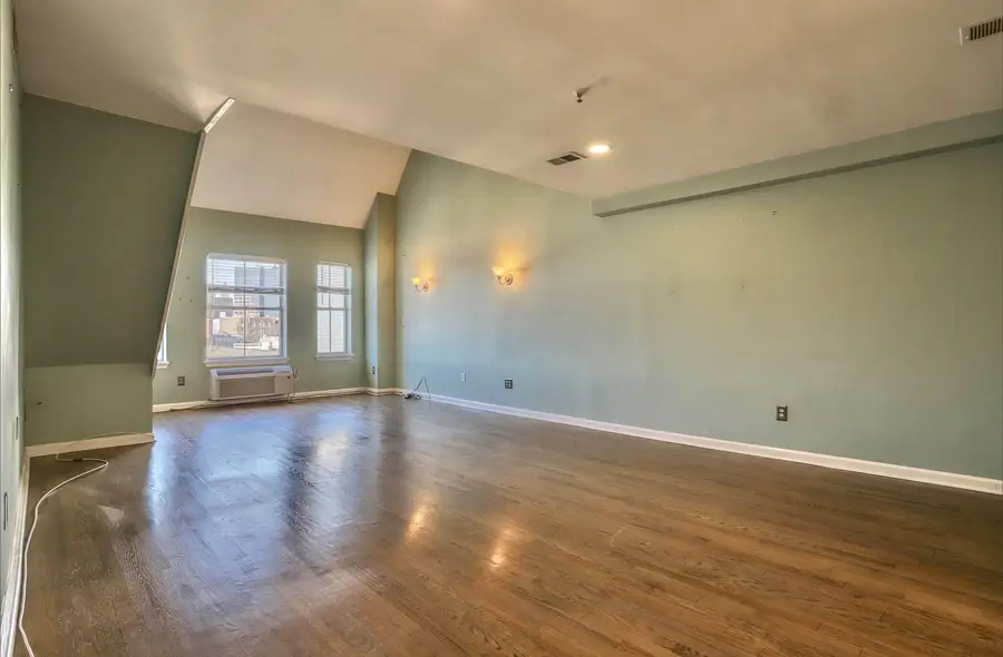 54 POLK #P3, Newark, NJ 07105 - #3