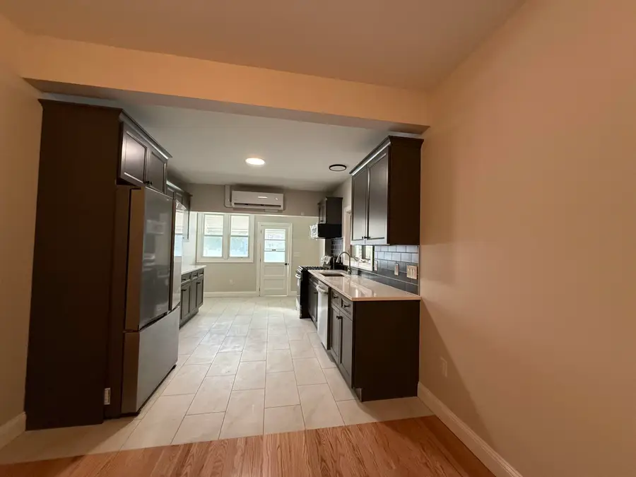 183 1/2 LEXINGTON AVE, Jersey City, NJ 07304-1203 - Image #2
