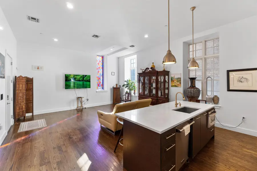 304 PAVONIA AVE #102, Jersey City, NJ 07302 - #3