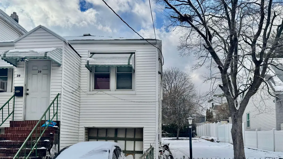 39-41 LORD AVE, Bayonne, NJ 07002 - Image #1