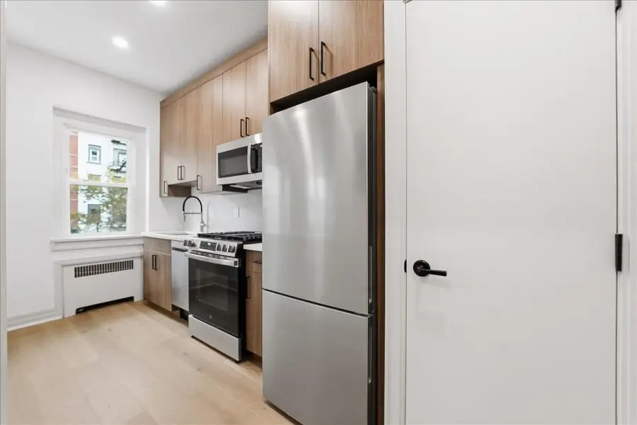1027 WASHINGTON ST #2F, Hoboken, NJ 07030 - Image #3