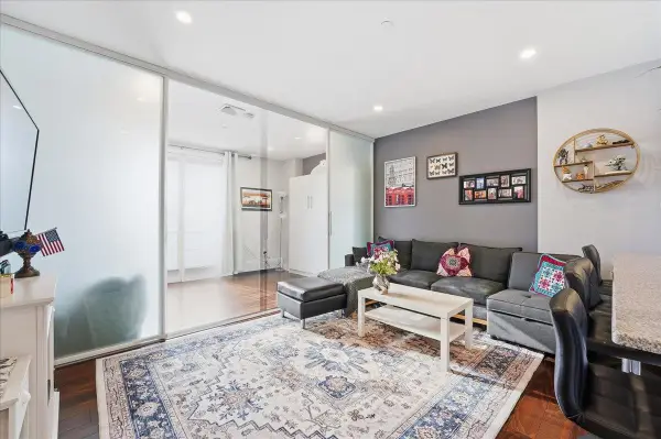 100 SHEARWATER CT EAST #54, JC, Greenville, NJ 07305