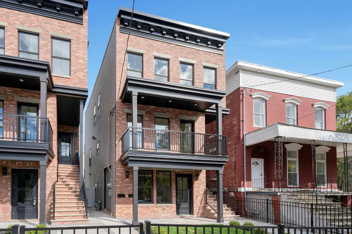 24 CLINTON AVE #A, Jersey City, NJ 07304 - Image #1