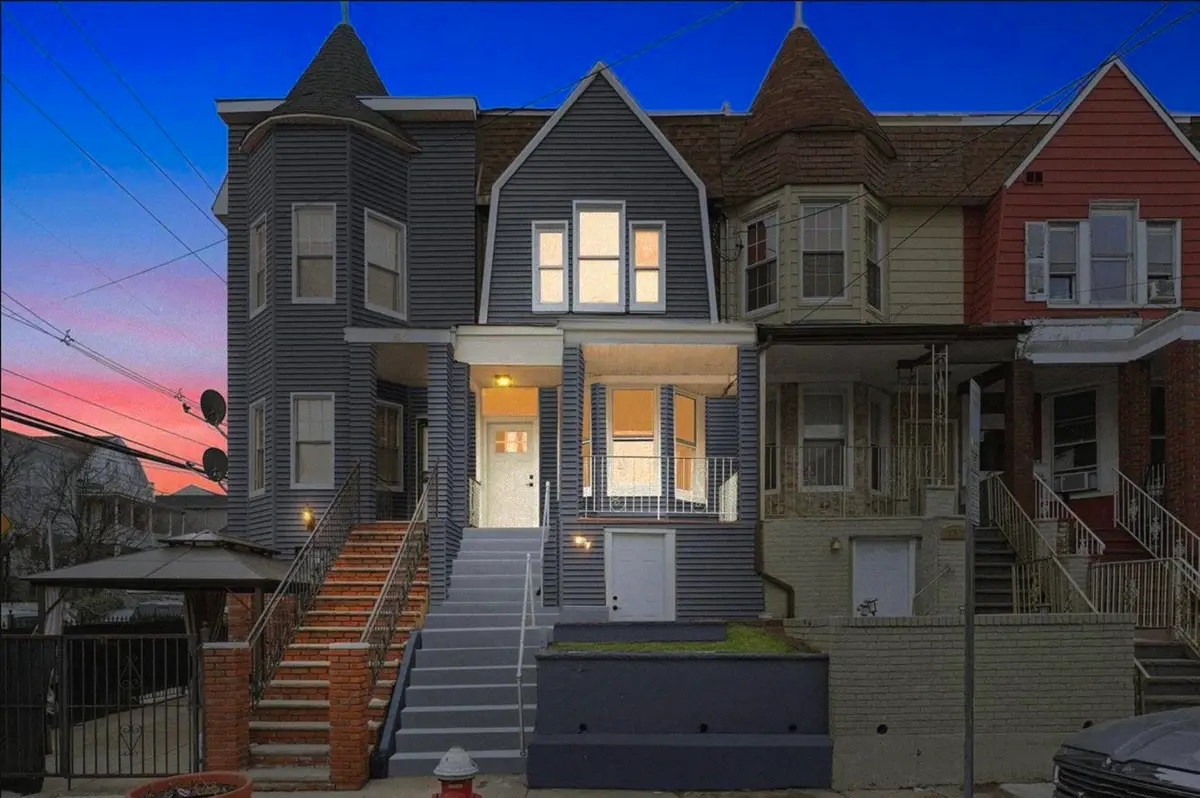 155 1/2 ARLINGTON AVE, Jersey City, NJ 07304 - Image #1