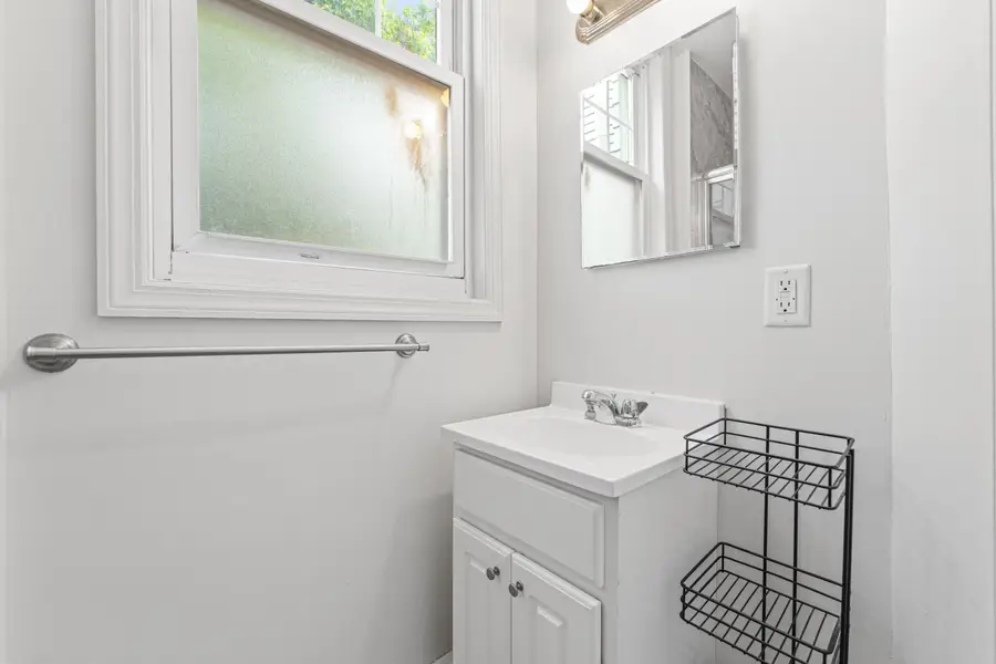188 AVENUE B, Bayonne, NJ 07002 - #3