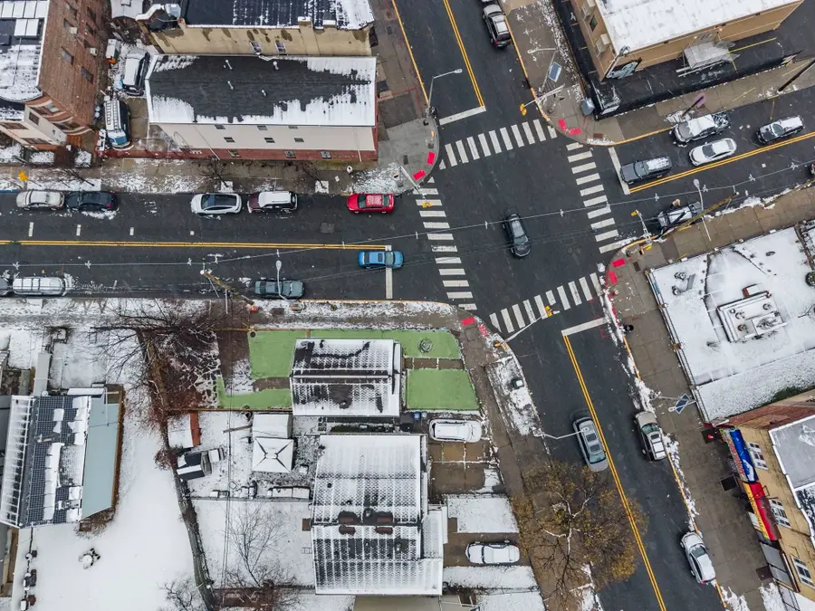 627 OCEAN AVE, Jersey City, NJ 07305 - Image #3