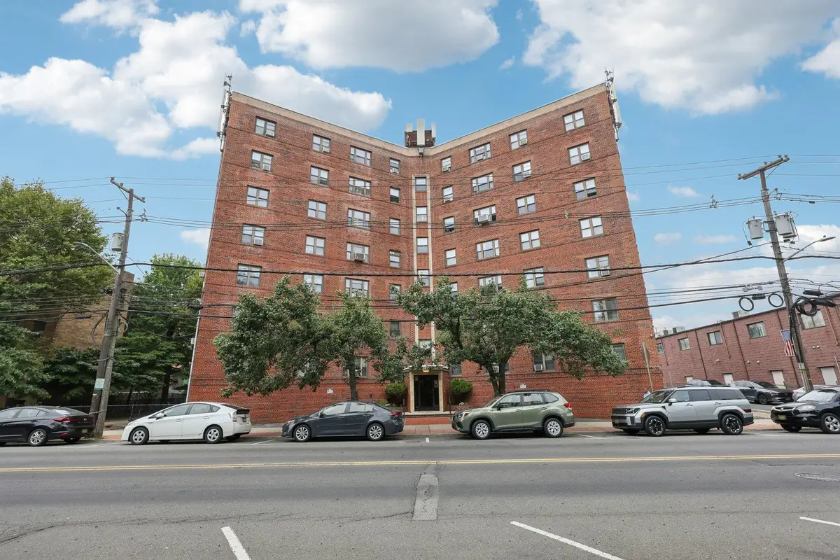 8811 BERGENLINE AVE #25, North Bergen, NJ 07047 - Image #1