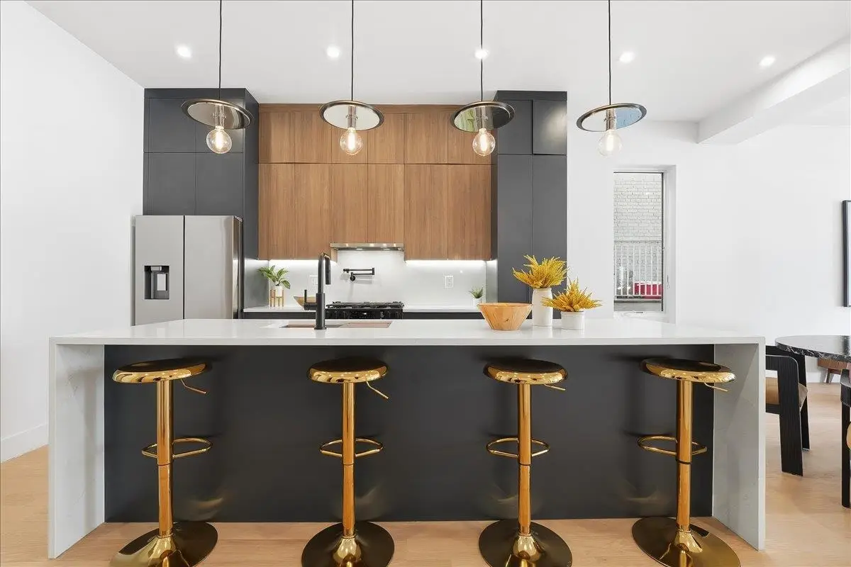 105 LAIDLAW AVE #2, Jersey City, NJ 07306 - Image #1