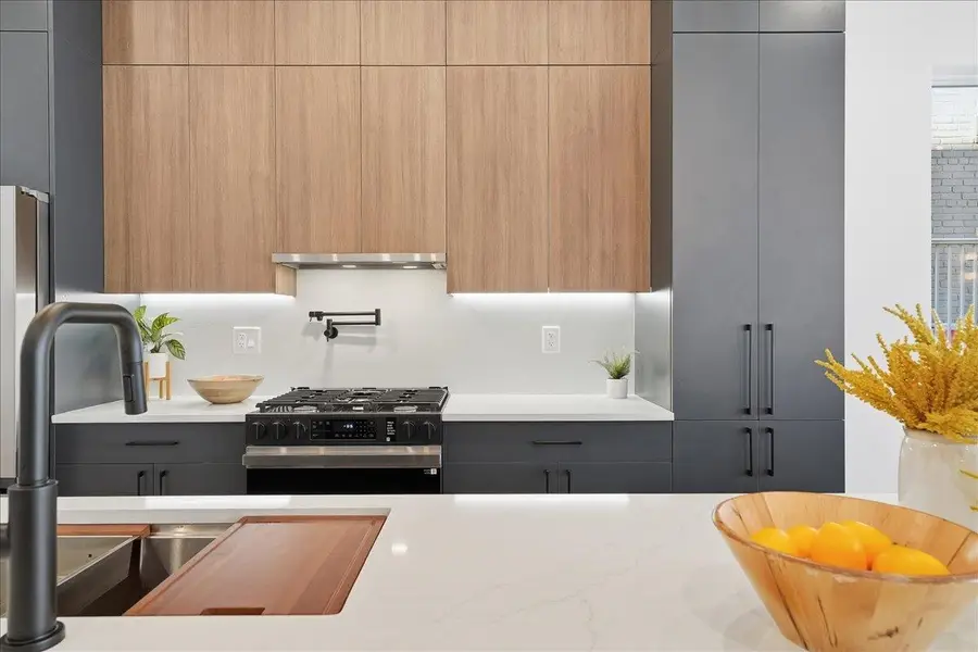 105 LAIDLAW AVE #2, Jersey City, NJ 07306 - Image #3