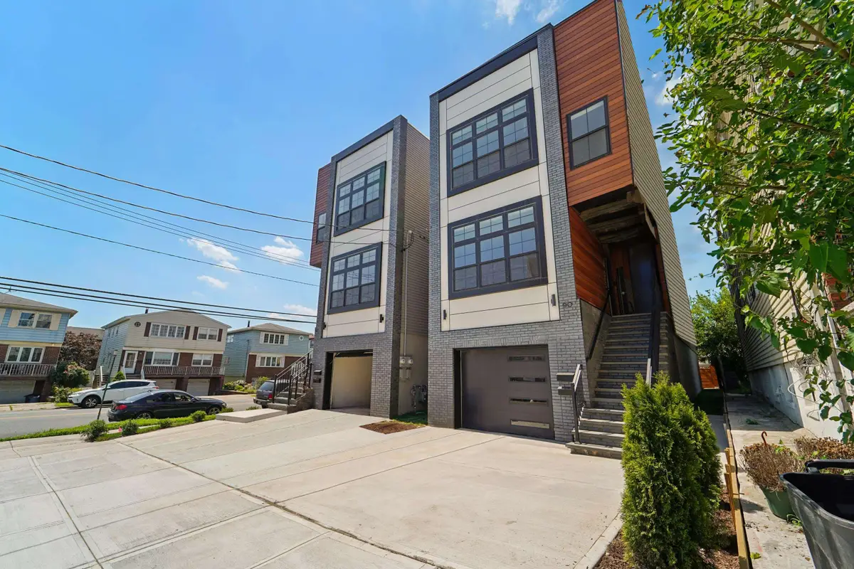 90 EAST 27TH ST, Bayonne, NJ 07002 - #1
