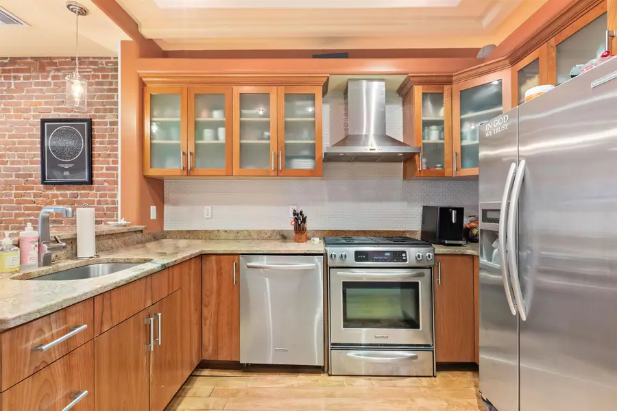 933 GARDEN ST #3, Hoboken, NJ 07030 - Image #2