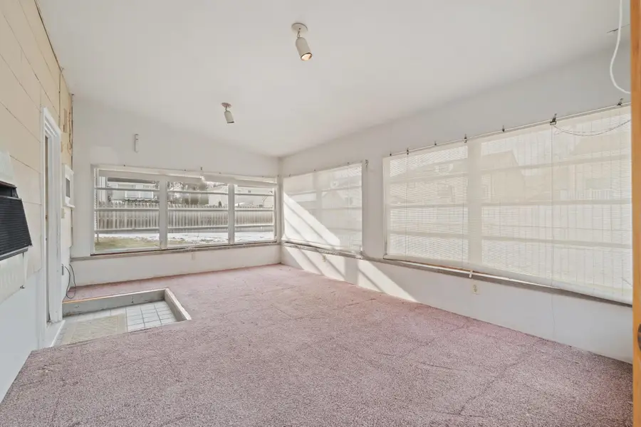 14 PEMBROOK DR, Kenilworth, NJ 07033 - Image #3