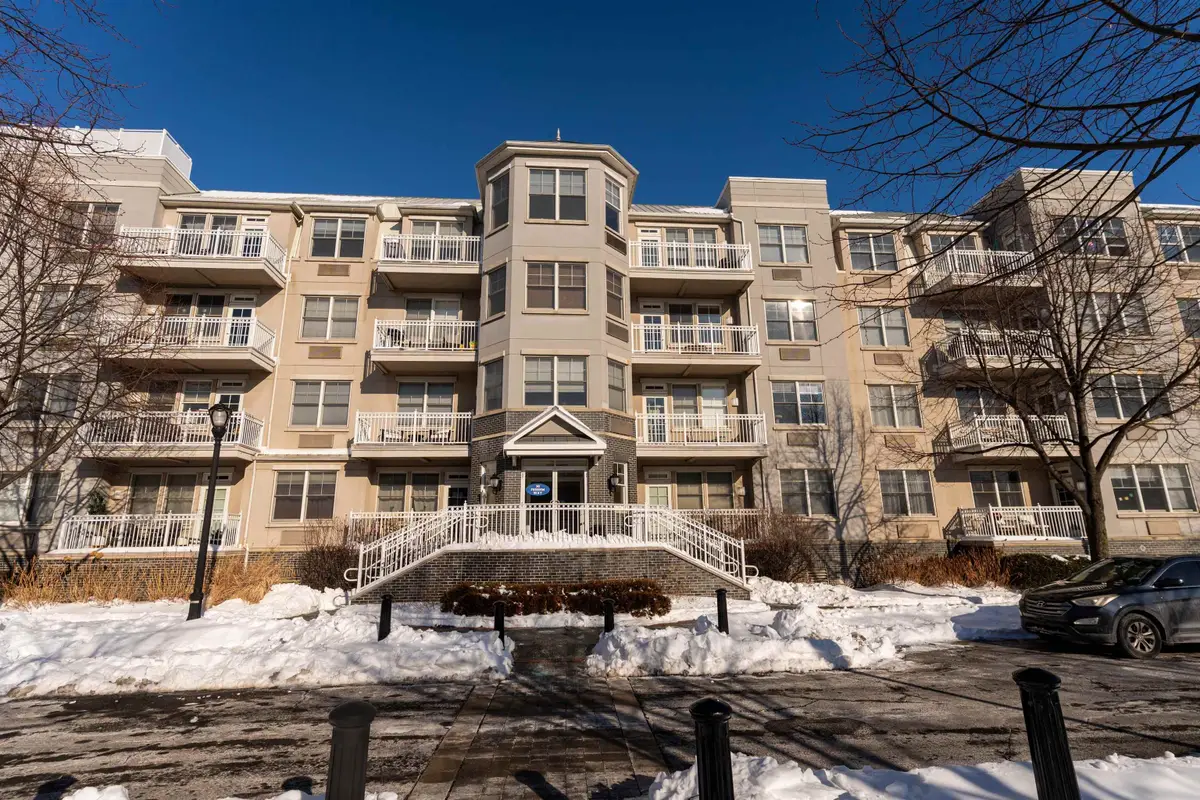 30 FREEDOM WAY #406, Jersey City, NJ 07305 - Image #1