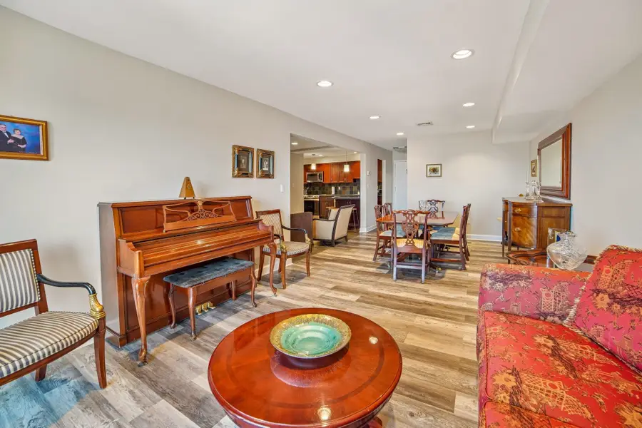 8305 BERGENLINE AVE #25, North Bergen, NJ 07047 - Image #3